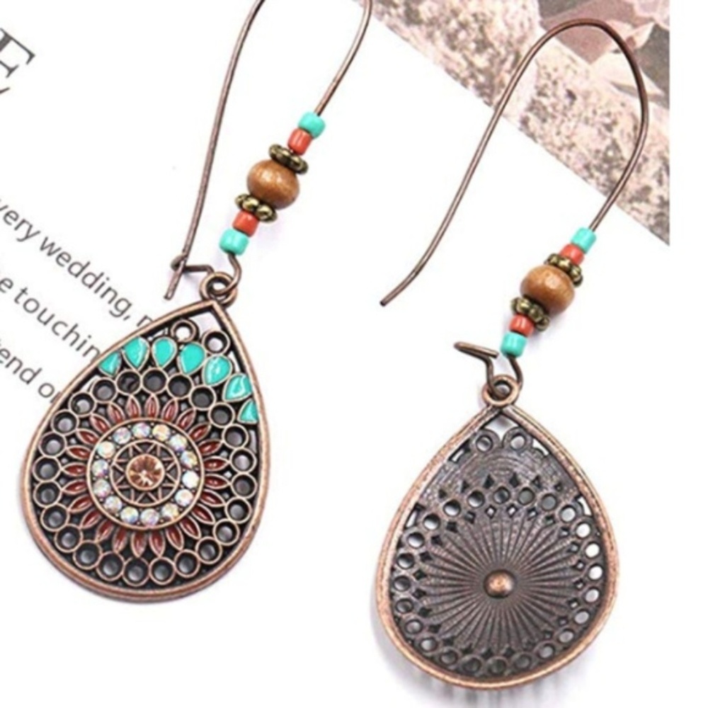 NWT Dreamcatcher Western Style Beaded Earrings - Picture 4 of 4